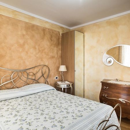 B&B La Petite Maison Пуэньяго Номер фото
